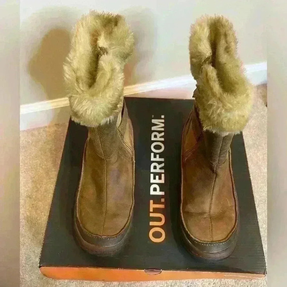 Merrell Sz 8 Waterproof Brown Fur-Lined Boots - Picture 1 of 6